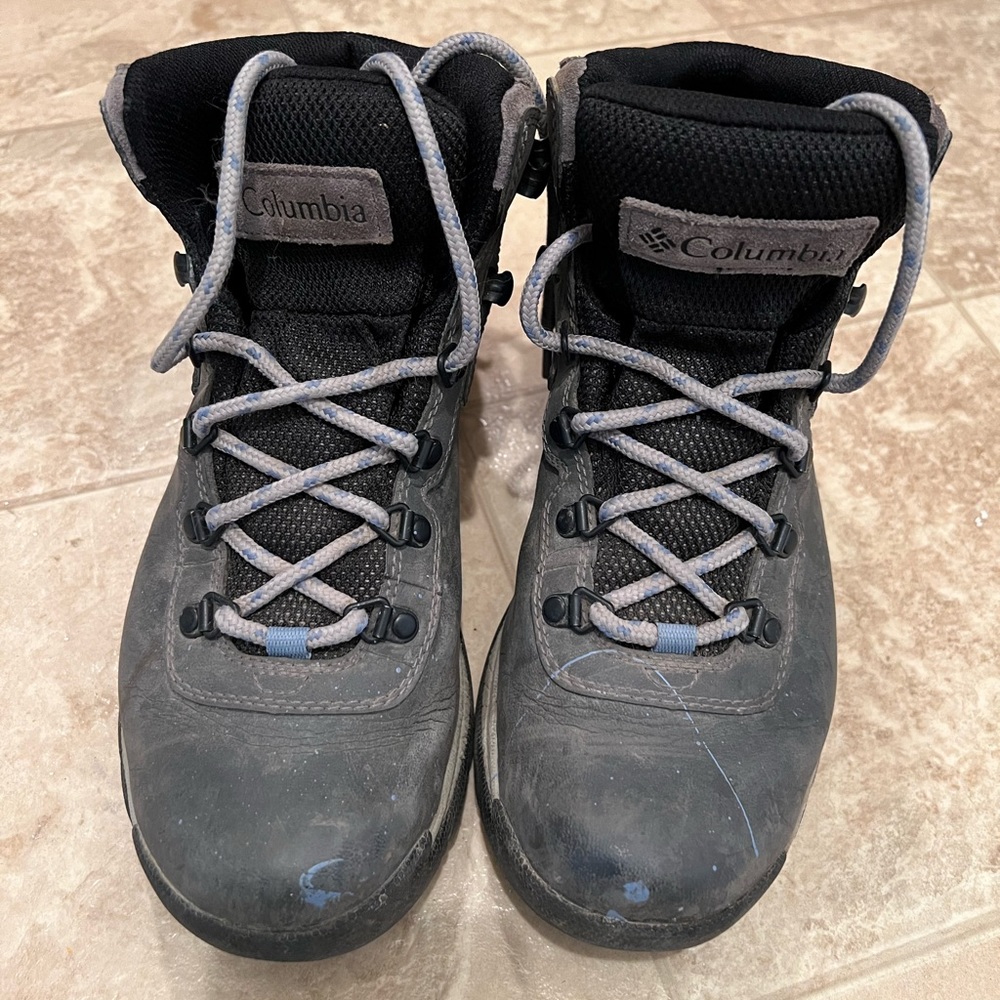 Columbia Hiking Shoes